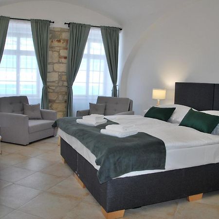 White Swan Boutique Apartments Prága Kültér fotó