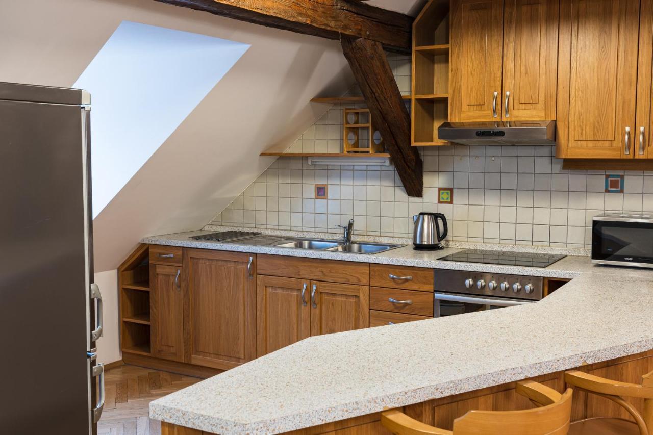 White Swan Boutique Apartments Prága Kültér fotó