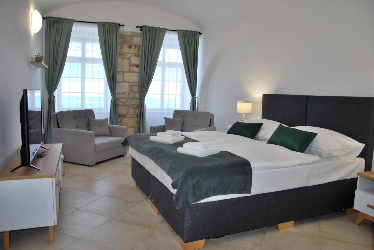 White Swan Boutique Apartments Prága Kültér fotó
