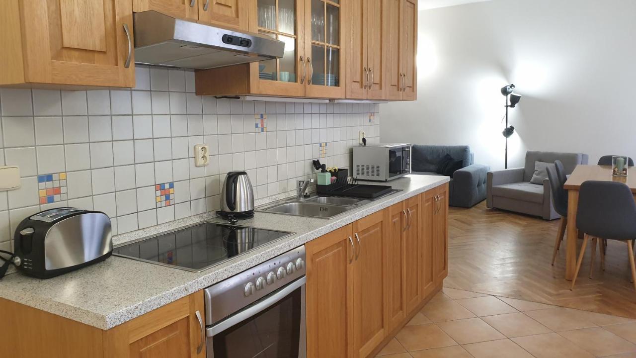 White Swan Boutique Apartments Prága Kültér fotó
