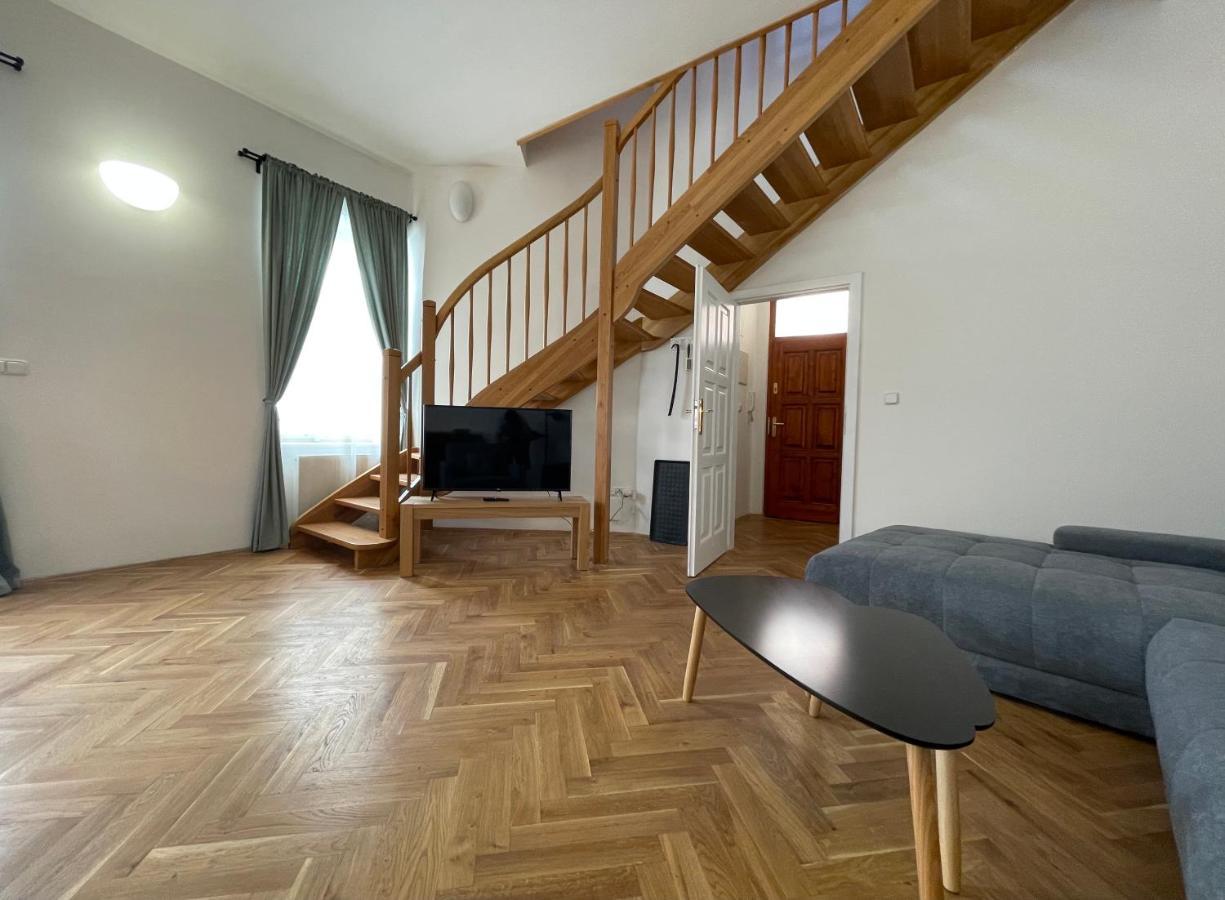 White Swan Boutique Apartments Prága Kültér fotó