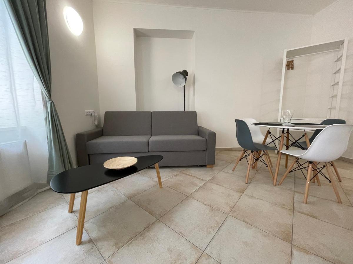 White Swan Boutique Apartments Prága Kültér fotó