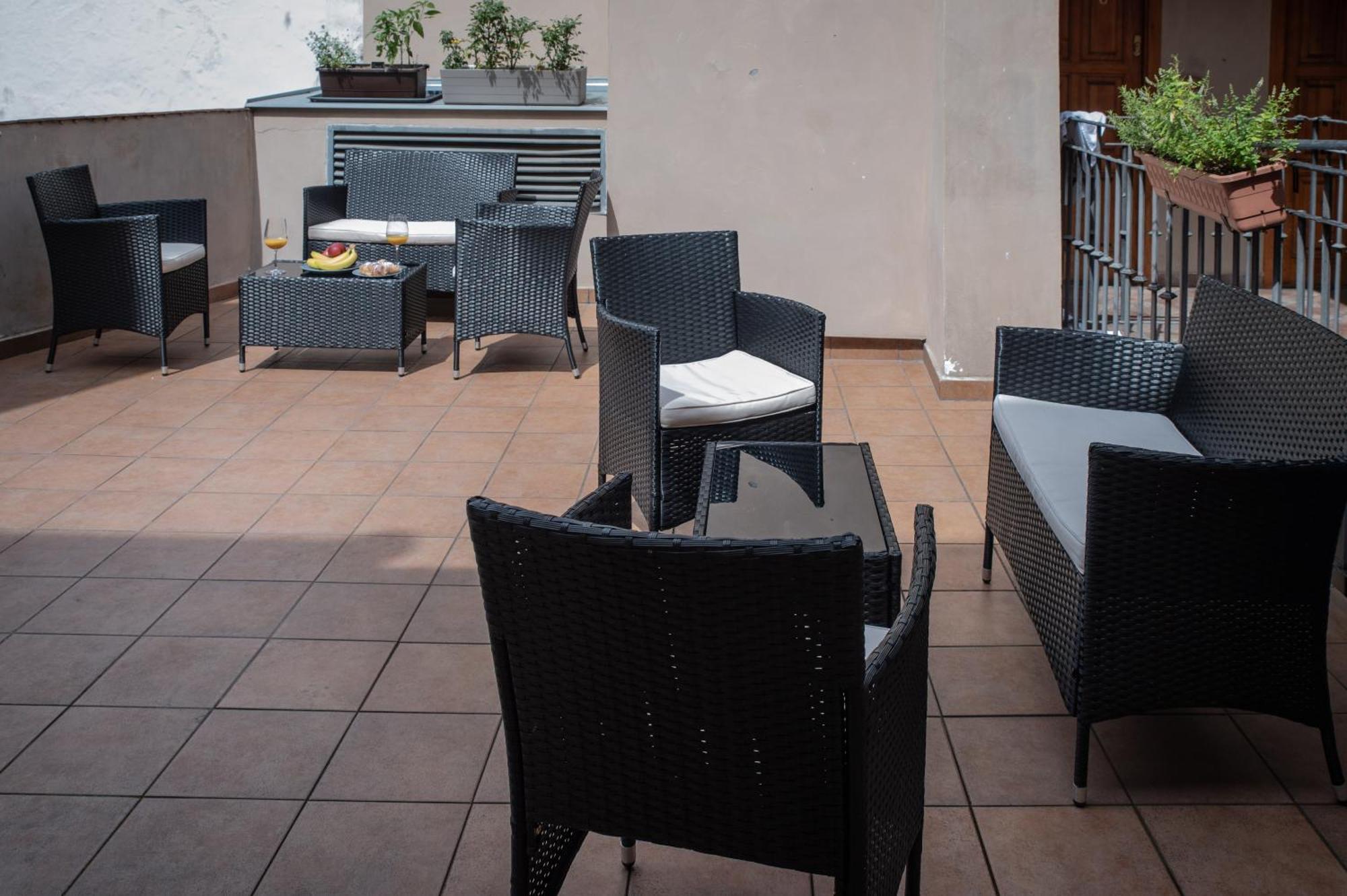 White Swan Boutique Apartments Prága Kültér fotó